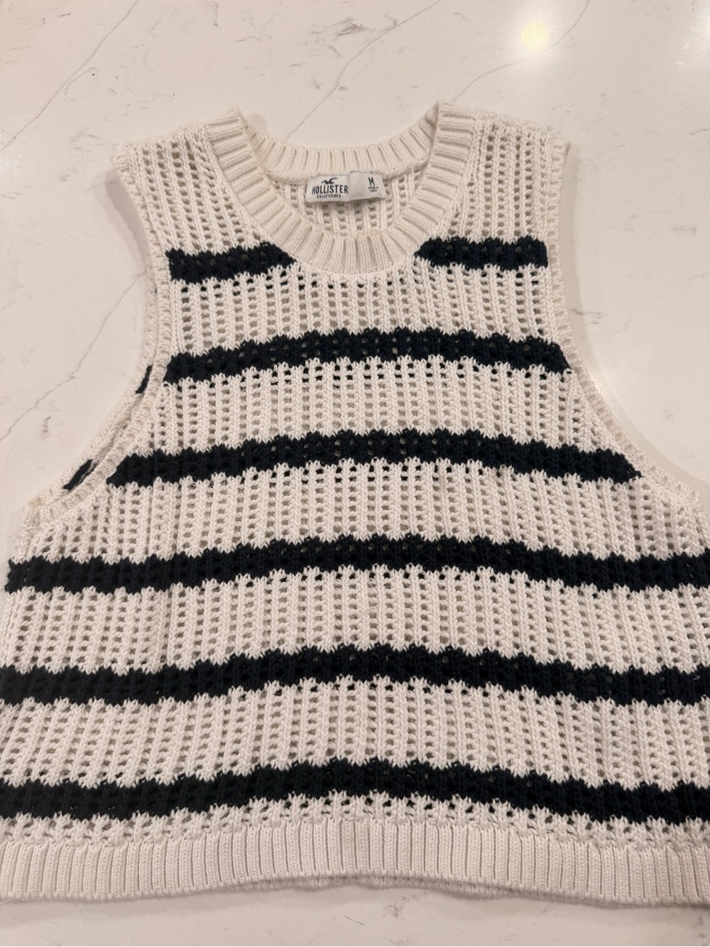 Hollister Open-Weave Sleeveless Knit Tank - White & navy 0282